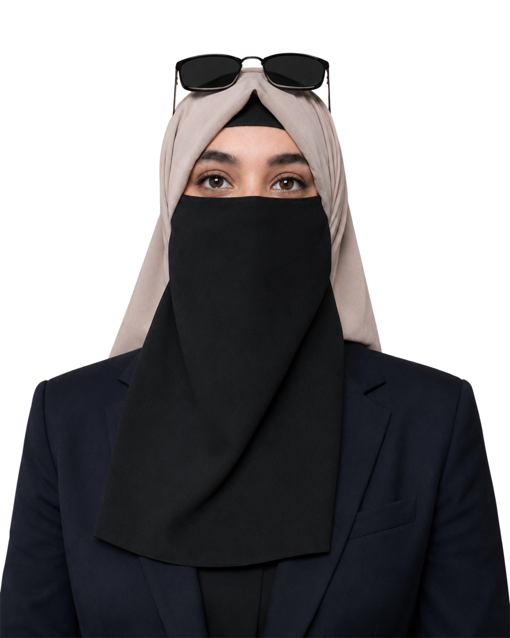 Asia Irfan Abbasi, Senior Associate